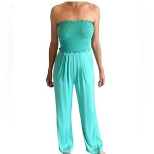 Color of jumpsuit that is for sale is BLACK. Silk jumpsuit, Catherine Malandrino